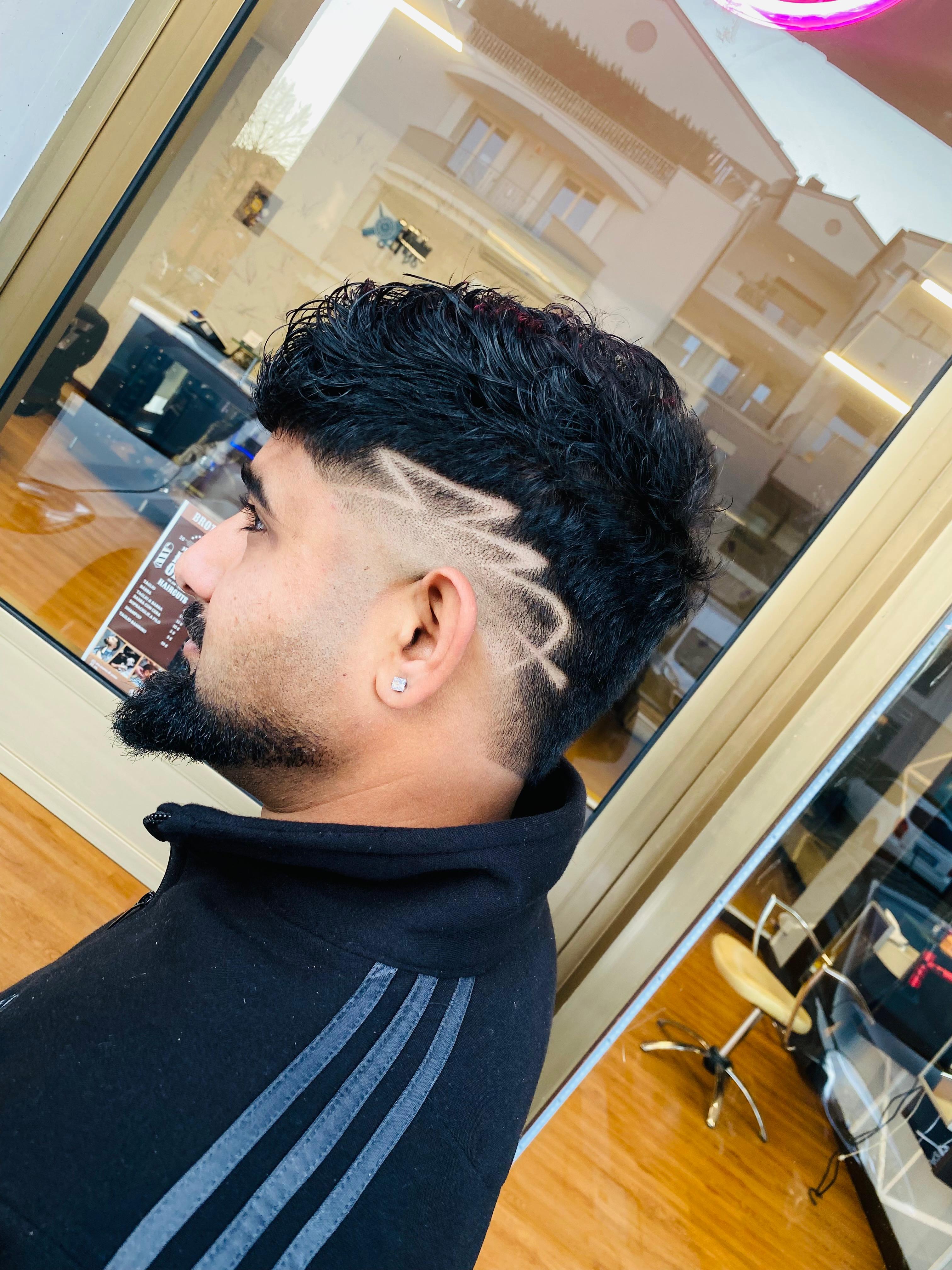 Fade con fulmine inciso e barba